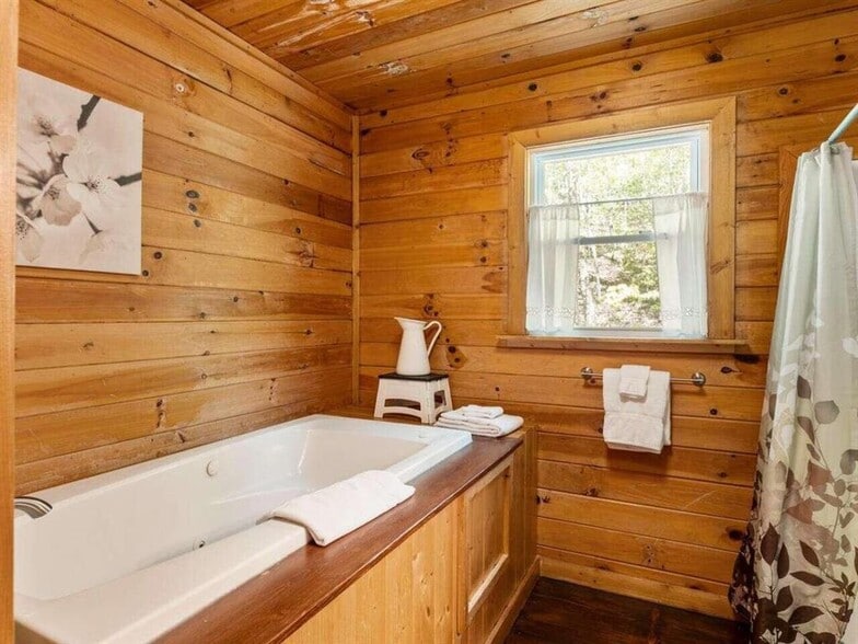 More Photos Of 366 Paradise Rd, Blairsville Winery Vineyard For Sale