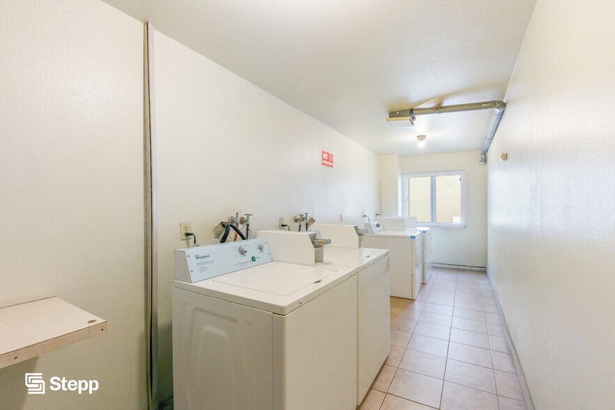 More Photos Of 424 S Commonwealth Ave, Los Angeles Apartments For Sale