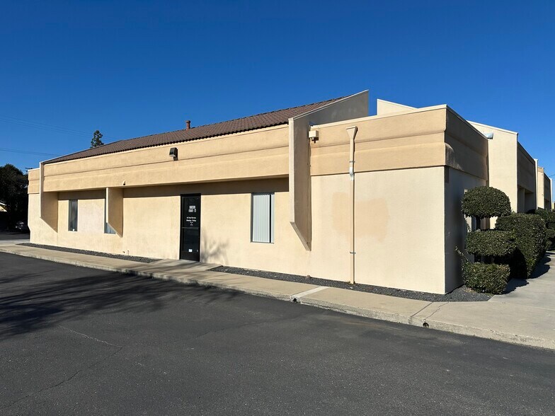 More Photos Of 2301 Coffee Rd, Modesto Medical For Lease