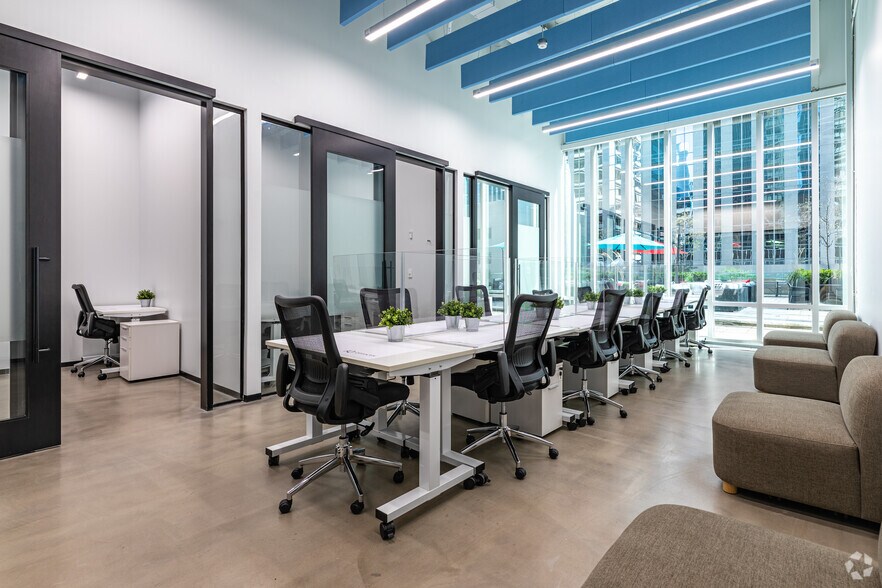 More Photos Of 150 King St W, Toronto Office For Lease