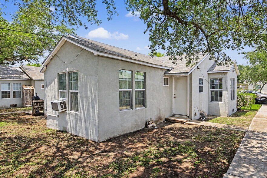More Photos Of 800 S Texas Blvd, Weslaco Apartments For Sale