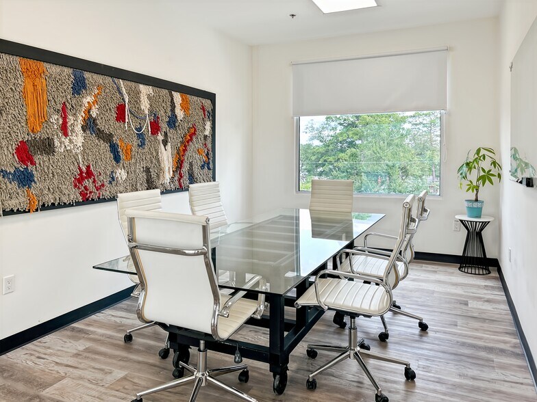 More Photos Of 25814 Budde Rd, Spring Loft Creative Space For Sale