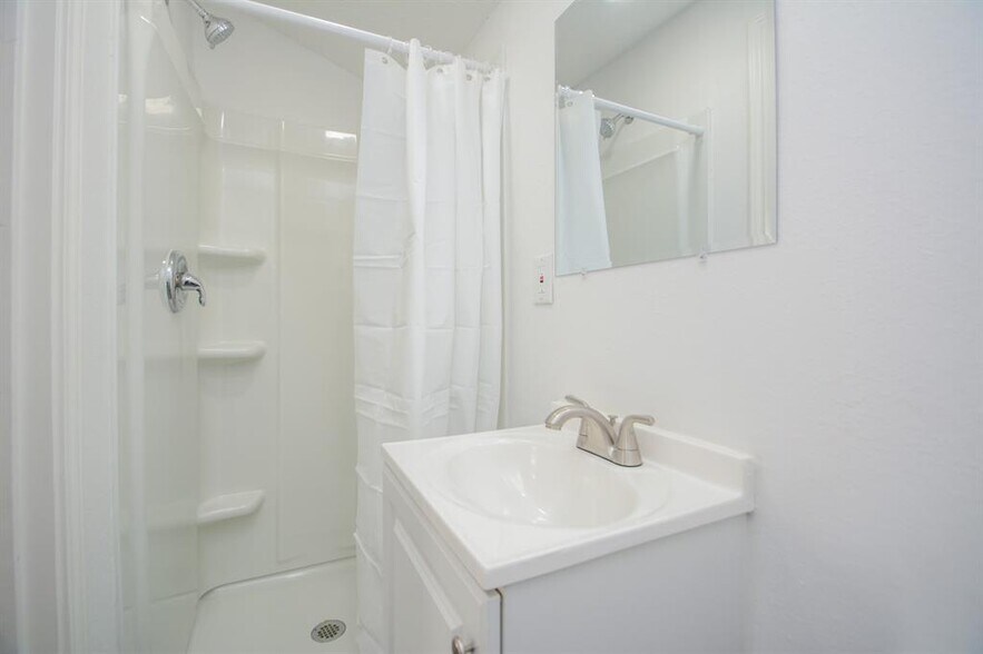 More Photos Of 22316 E Martin Dr, Porter Industrial For Sale