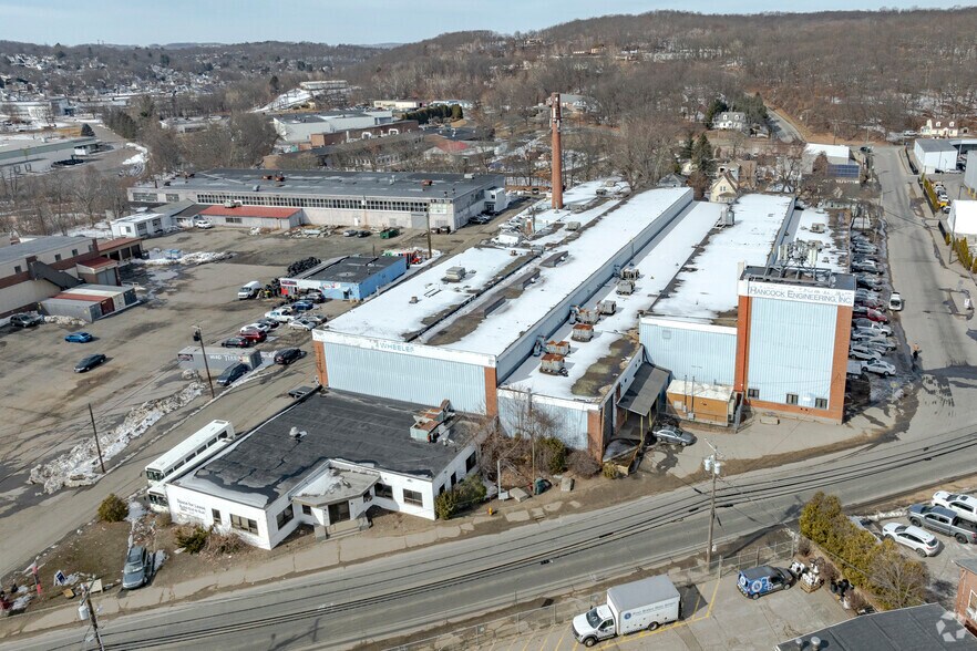 More Photos Of 150 E Aurora St, Waterbury Manufacturing For Sale