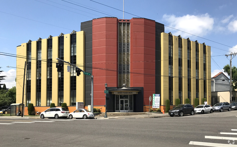 Primary Photo Of 1785 NE Sandy Blvd, Portland Office For Lease