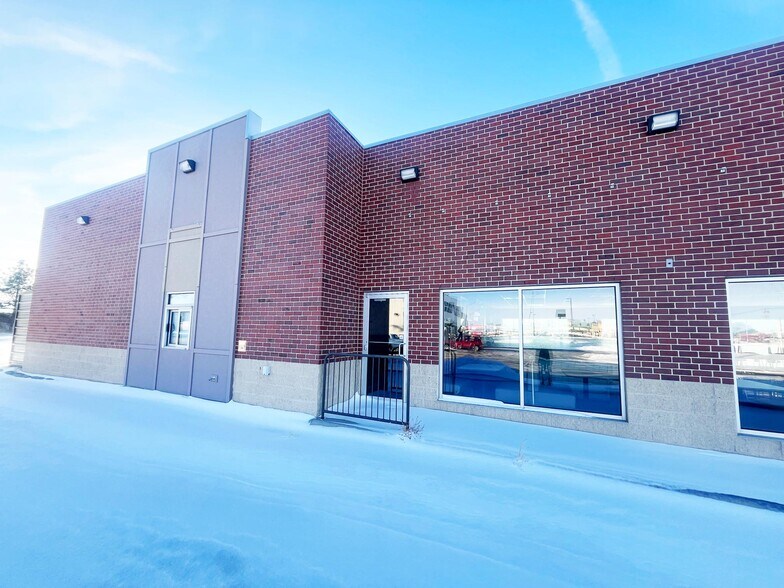 More Photos Of 527 E Highway 20, Valentine Fast Food For Sale