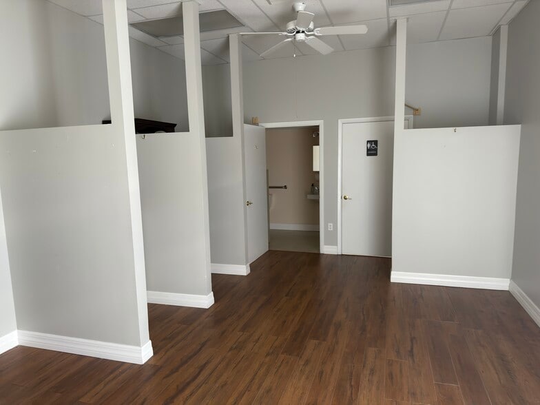 More Photos Of 3762 Tamiami Trl, Port Charlotte Freestanding For Lease