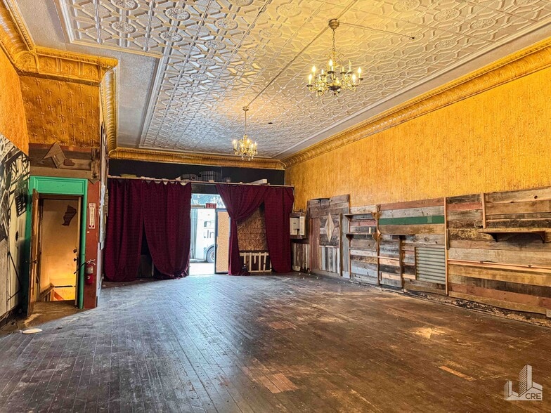 More Photos Of 2391-2393 Mission St, San Francisco Multifamily For Sale