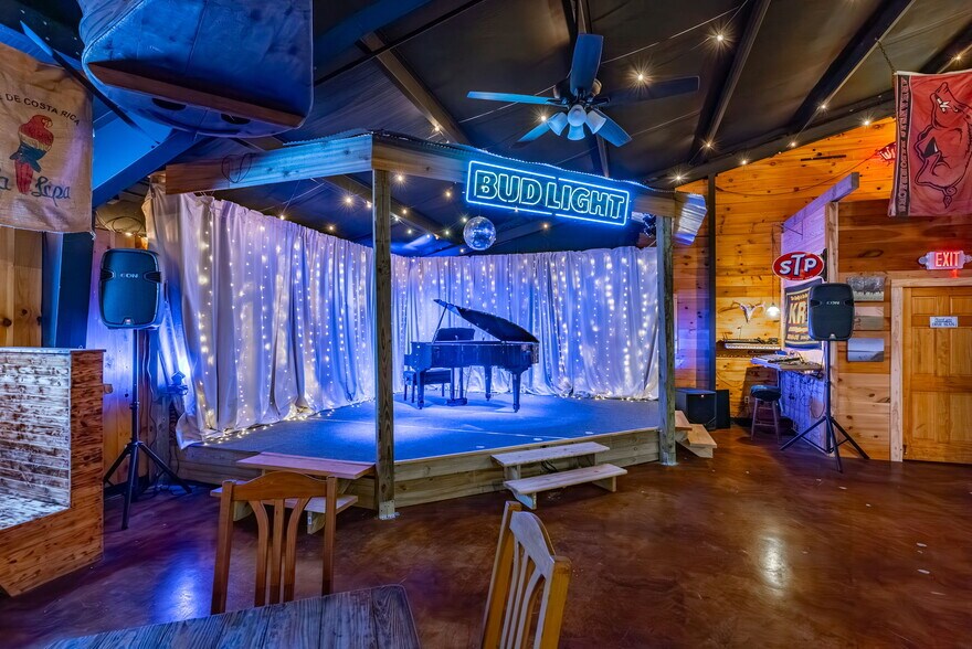 More Photos Of 3801 Happy Bend Rd, Atkins Restaurant For Sale