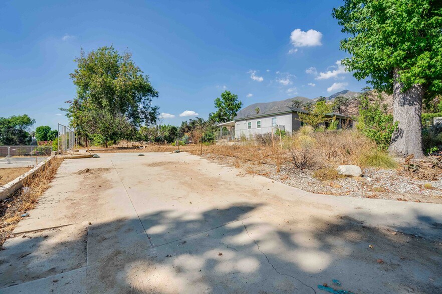 More Photos Of 3333 Raymond Ave, Altadena Land For Sale