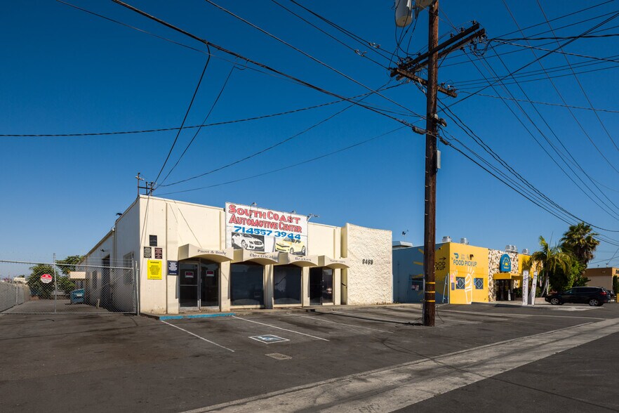 Primary Photo Of 2433 S Broadway Pl, Santa Ana Auto Salvage Facility For Sale