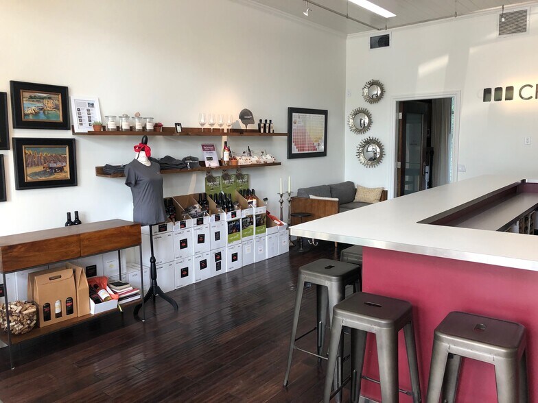 More Photos Of 3592 Broad St, San Luis Obispo Storefront Retail Residential For Sale