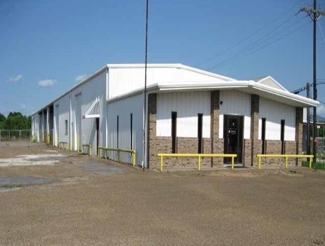 Primary Photo Of 777 LA-397, Lake Charles Light Distribution For Lease