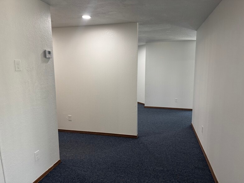 More Photos Of 221-229 N I-35 Service Rd, Moore Office For Lease