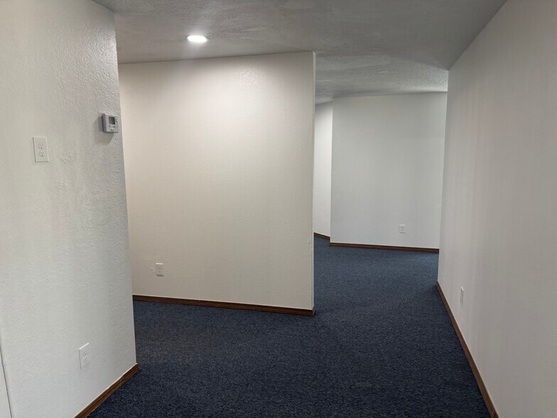 More Photos Of 221 N Service Rd, Moore Office For Lease