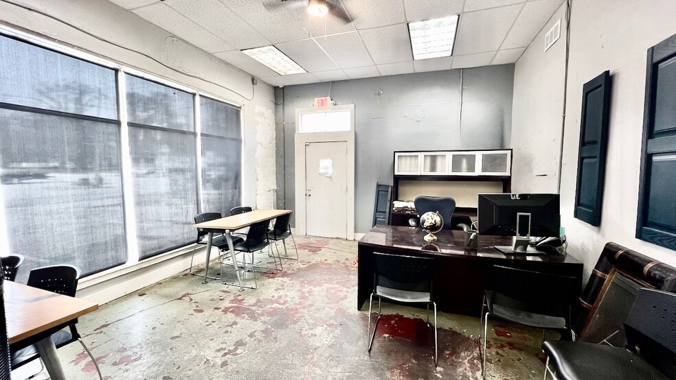 More Photos Of 2824 Church St, Atlanta Freestanding For Sale