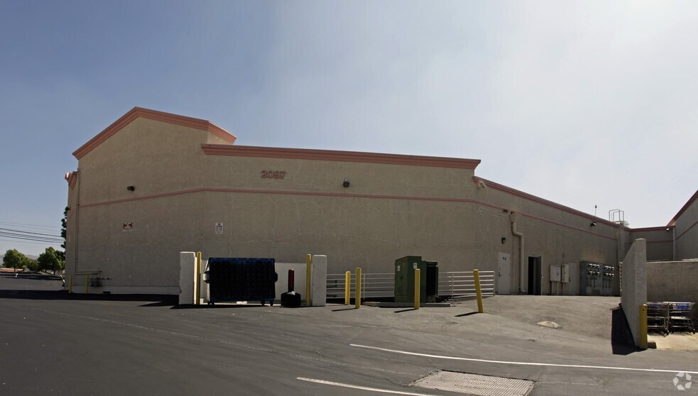 More Photos Of 2097 E Washington St, Colton General Retail For Lease