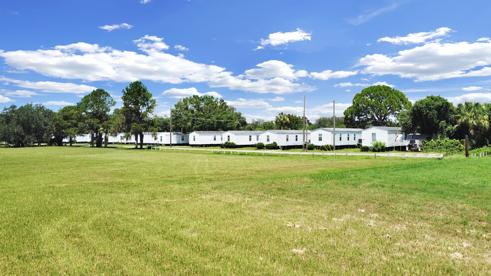 More Photos Of , Gibsonton Unknown For Sale