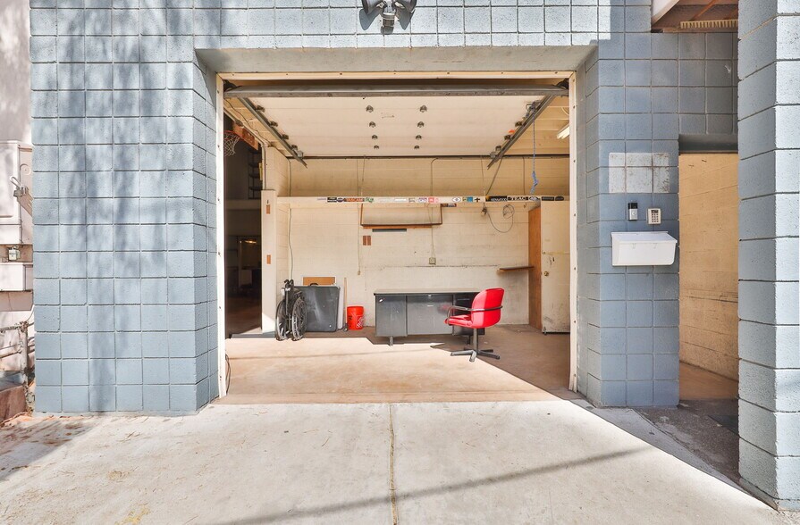 More Photos Of 2641 E McDowell Rd, Phoenix Loft Creative Space For Lease
