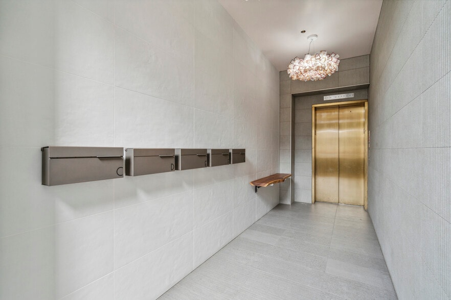 More Photos Of 241-243 Chestnut St, Philadelphia Apartments For Sale