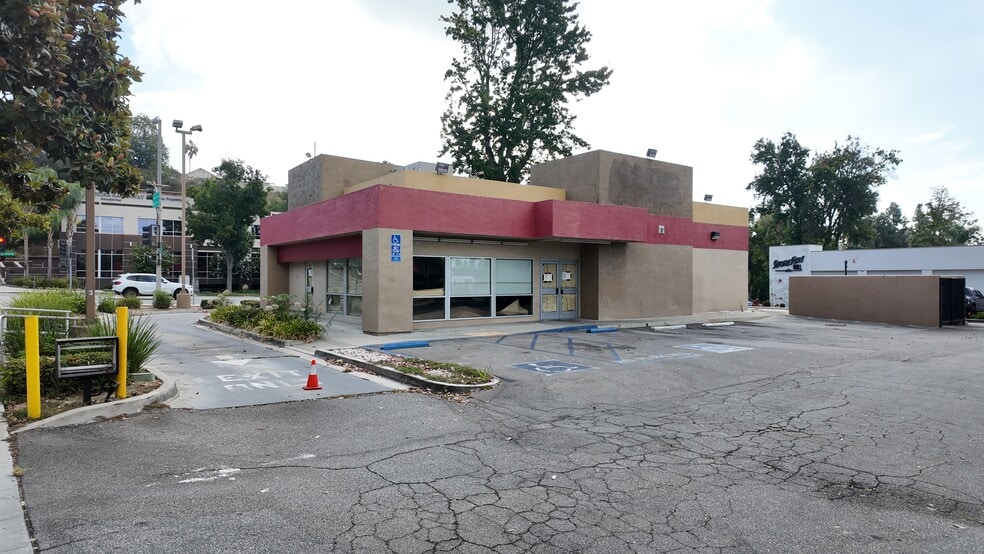 Primary Photo Of 481 Rosemead Blvd, Pasadena Fast Food For Lease