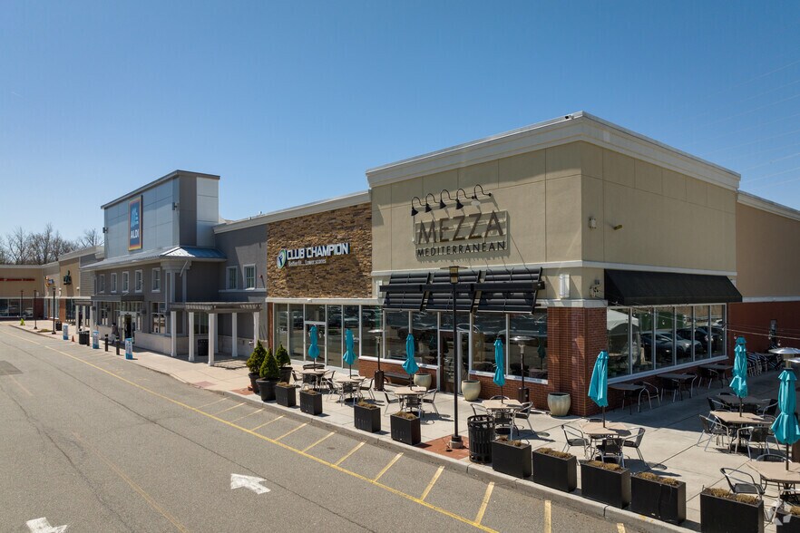 More Photos Of 227-277 Eisenhower Pky, Livingston Unknown For Lease