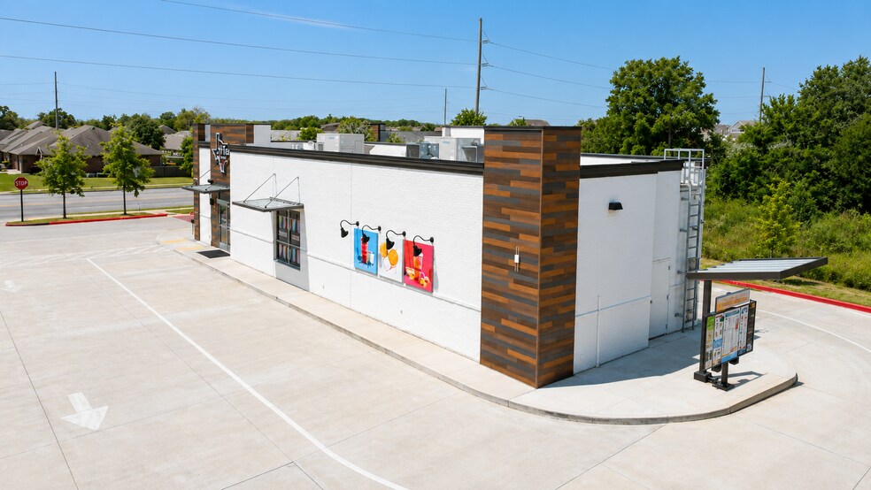 More Photos Of 1520 E Centerton Blvd, Bentonville Freestanding For Lease