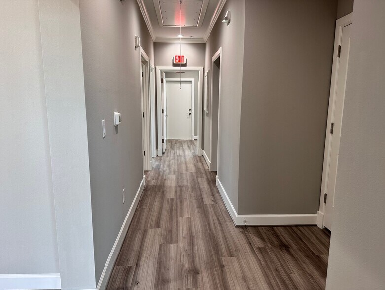 More Photos Of 400 Stonebrook Pky, Frisco Office For Sale