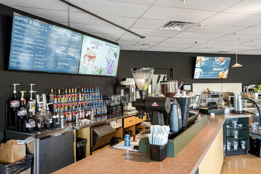 More Photos Of 1852 Fescue St SE, Albany Office For Sale