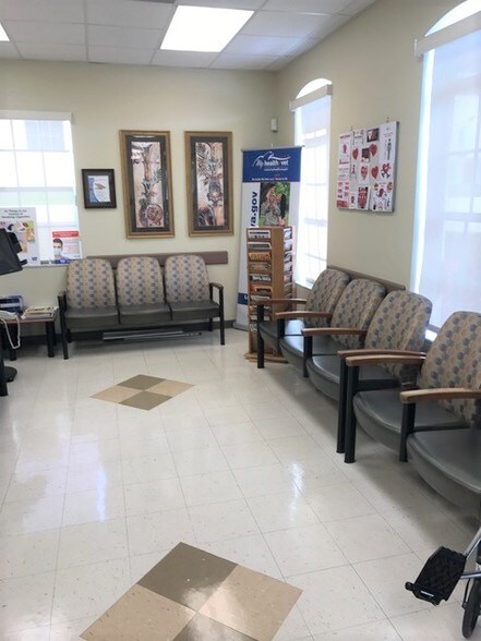 More Photos Of 6937 Medical View Ln, Zephyrhills Medical For Lease