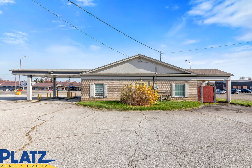 More Photos Of 1705-1747 S Raccoon Rd, Youngstown Unknown For Lease