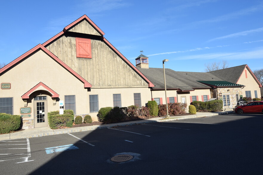 More Photos Of 1456 Ferry Rd, Doylestown Office For Sale