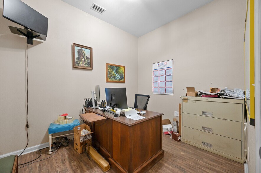 More Photos Of 7555 Half Mile Rd, Irvington Service For Sale