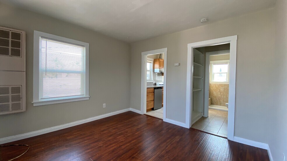 More Photos Of 3753-3759 42nd St, San Diego Apartments For Sale