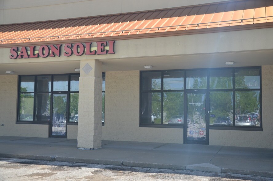 More Photos Of 7801-7835 N Oak Tfwy, Kansas City Unknown For Lease