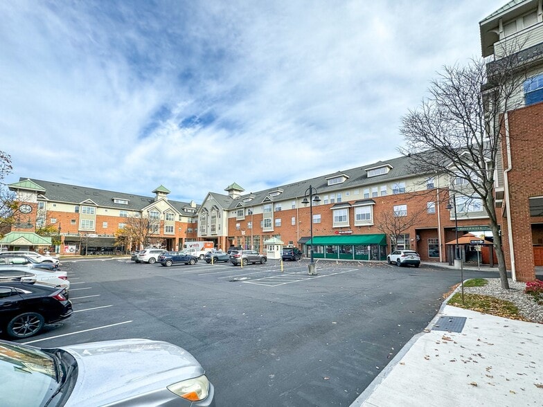 More Photos Of 290 Exchange Blvd, Rochester Apartments For Lease