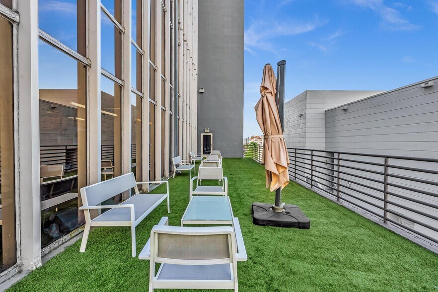 More Photos Of 1680 Michigan Ave, Miami Beach Office Residential For Sale