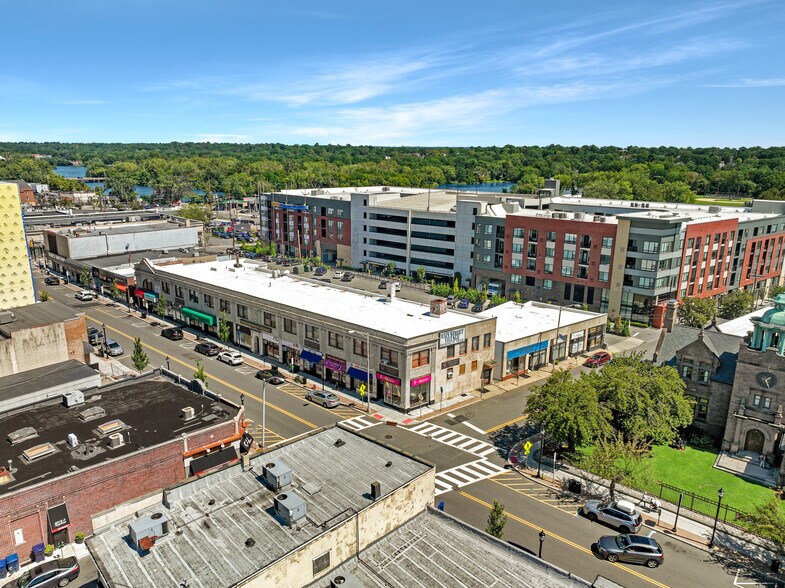 More Photos Of 286-300 Main St, Hackensack Storefront Retail Office For Lease