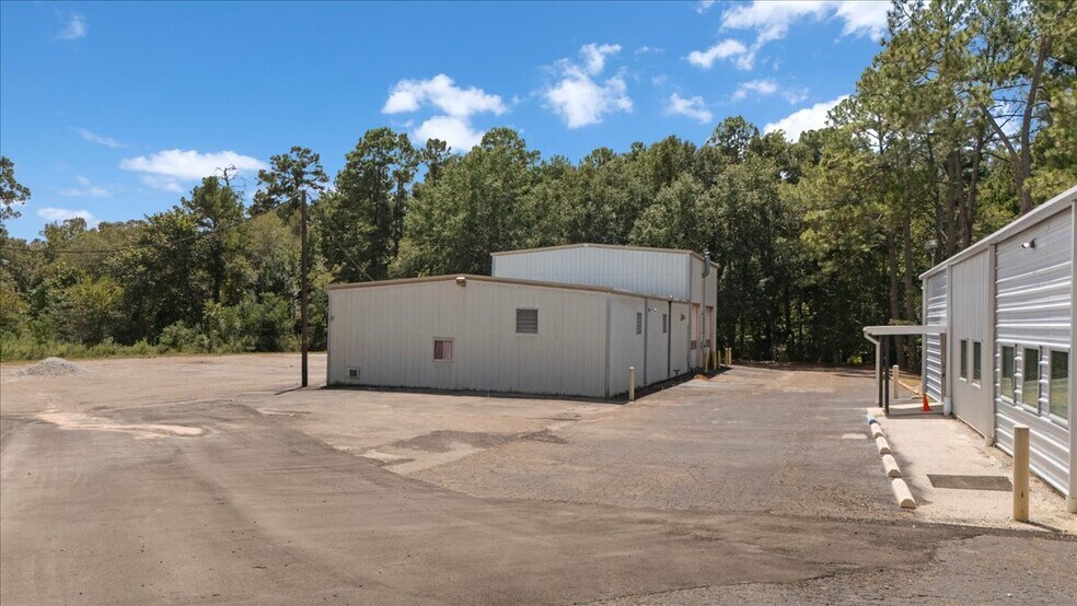 More Photos Of 9846 State Highway 31 E, Tyler Medical For Sale