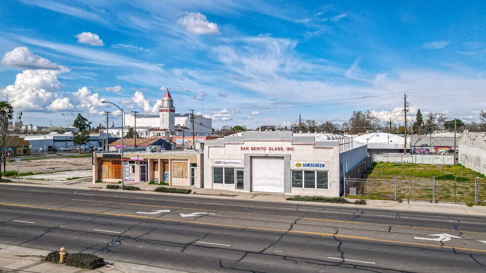 More Photos Of 245 W 16th St, Merced Land For Lease