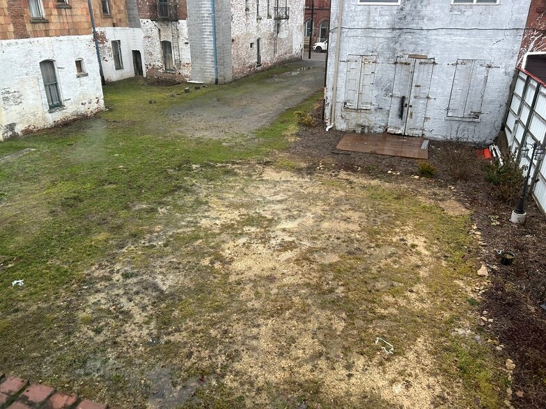 More Photos Of 78 River View Dr, Sutton Storefront Retail Residential For Sale