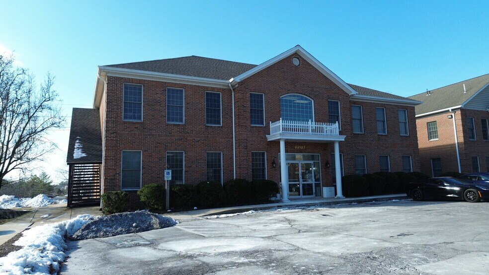 More Photos Of 23127 Three Notch Rd, California Office For Lease