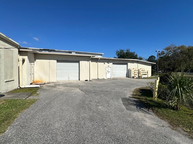 More Photos Of 2650 Rosselle St, Jacksonville Unknown For Lease