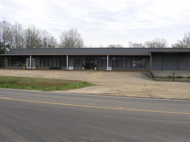 More Photos Of 2930 Springridge Rd, Raymond Freestanding For Lease