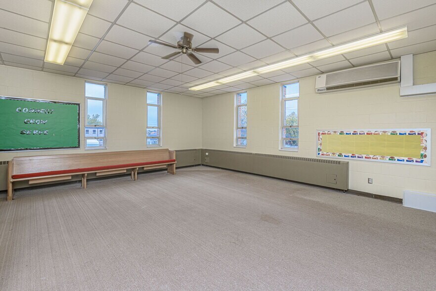 More Photos Of 719 Court St, Fulton Religious Facility For Sale