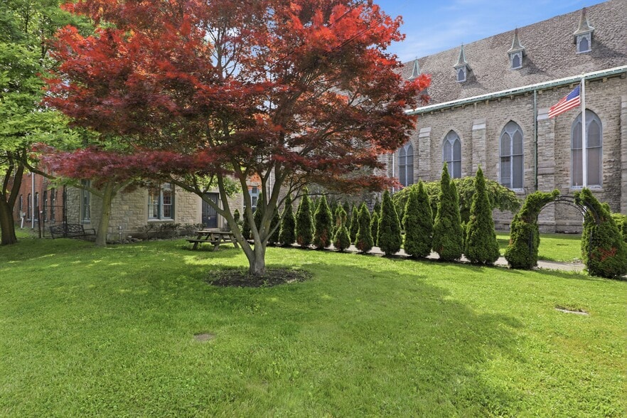 More Photos Of 193 Elk St, Buffalo Religious Facility For Sale
