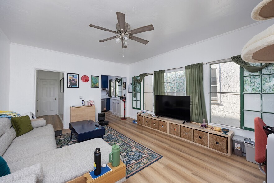 More Photos Of 28 Argonne Ave, Long Beach Apartments For Sale