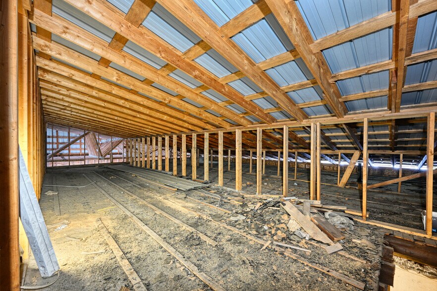 More Photos Of 74 Route 133, Winthrop Flex For Sale