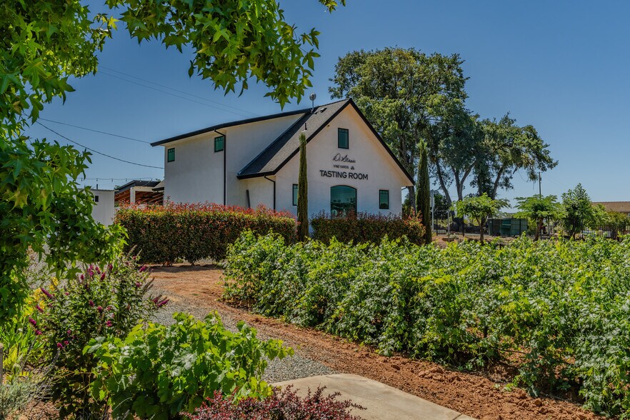 More Photos Of 10786 Shenandoah Rd, Plymouth Winery Vineyard For Sale