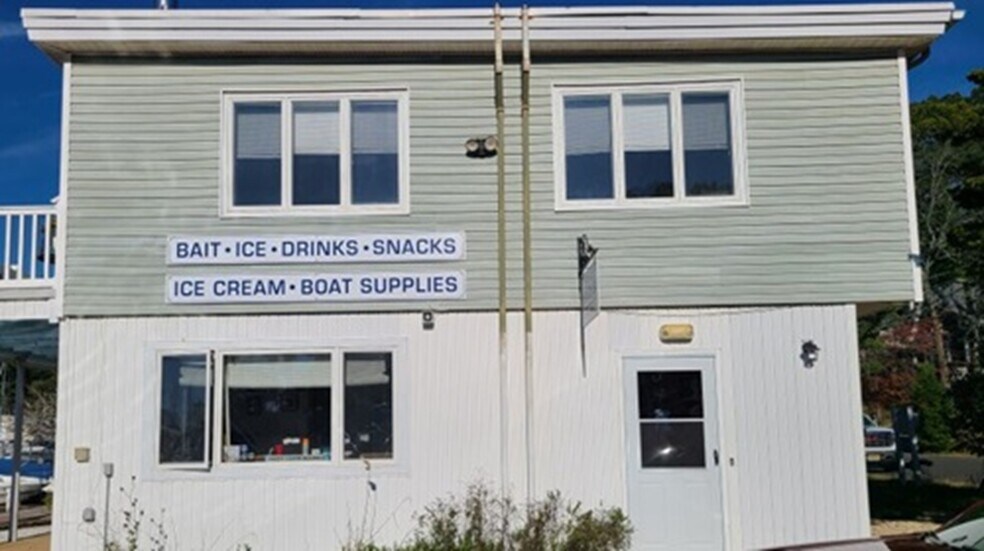 More Photos Of 10 Lake Dr, Island Heights Marina For Lease